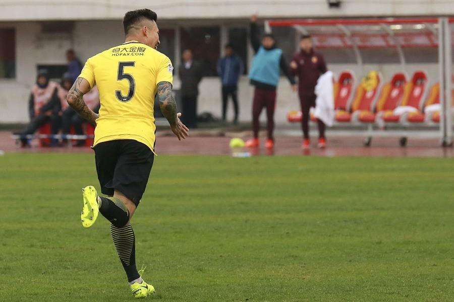 广州队转会期再遭质疑，志在西甲名次提升，目标明确，训练强度明显提升的简单介绍